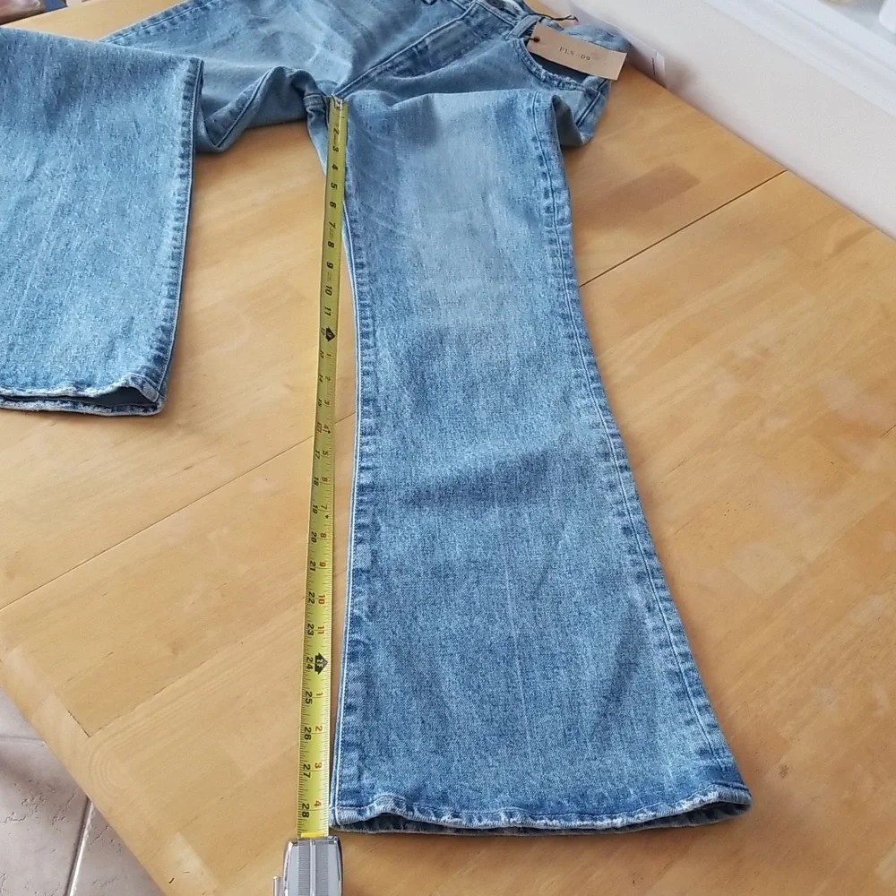 MOUSSY Flare Jeans - Picture 10 of 12